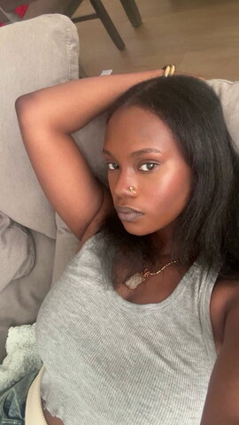 Nia Sondaya nude photo 1
