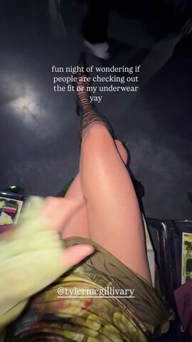 Niamh Adkins nude photo 19