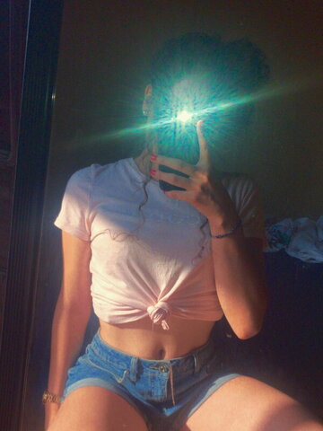 Nicaraguan N_P NV Natpetite nude photo 4