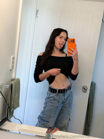 Nichameleon nude photo 20