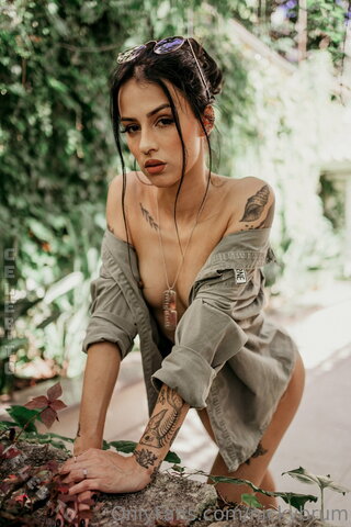 Nicky Brum nude photo 19