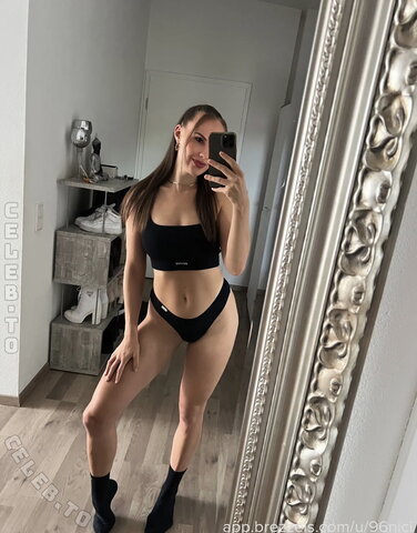 Nicola köck nude photo 2