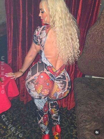 Nicole Coco Austin nude photo 82