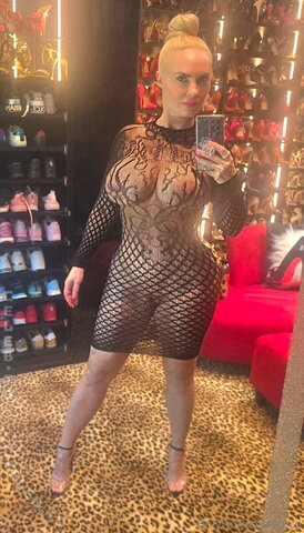 Nicole Coco Austin nude photo 4