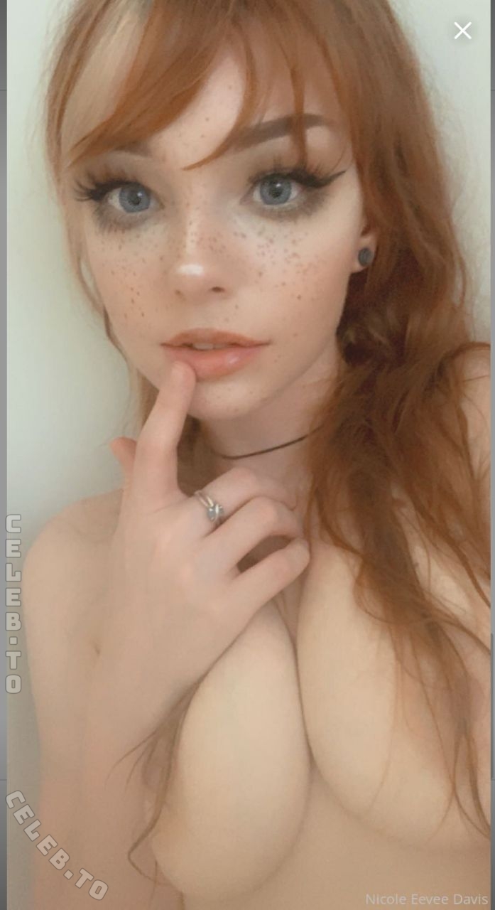 Nicole Eevee Davis nude photo 15