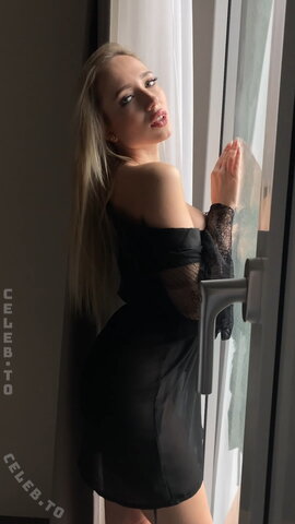 Nicole Marrone nude photo 13