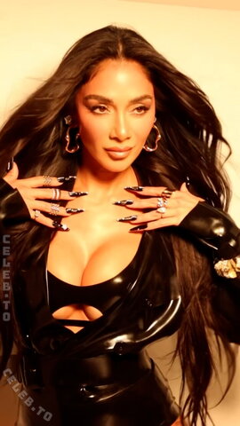 Nicole Scherzinger photo 2