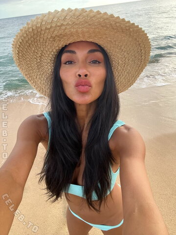 Nicole Scherzinger nude photo 9