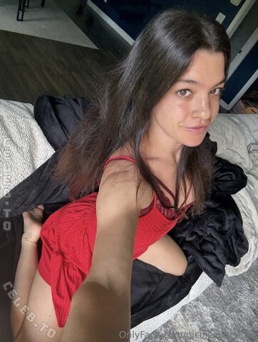 Nicoleskirts nude photo 7