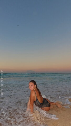 Nicolette Durazzo nude photo 33