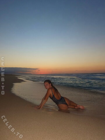 Nicolette Durazzo nude photo 31