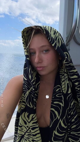 Nicolette Durazzo nude photo 26