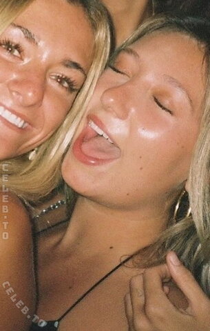 Nicolette Durazzo nude photo 22