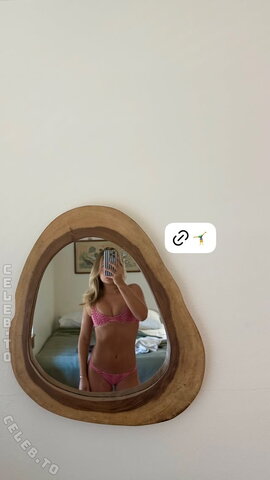 Nicolette Durazzo nude photo 18