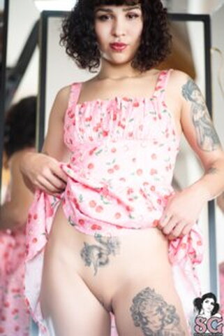 Niele nude photo 29