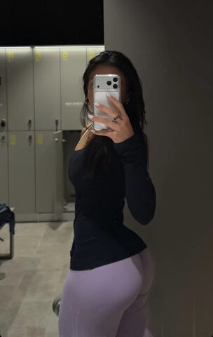 Nihad Sadat Hot (2 photos)