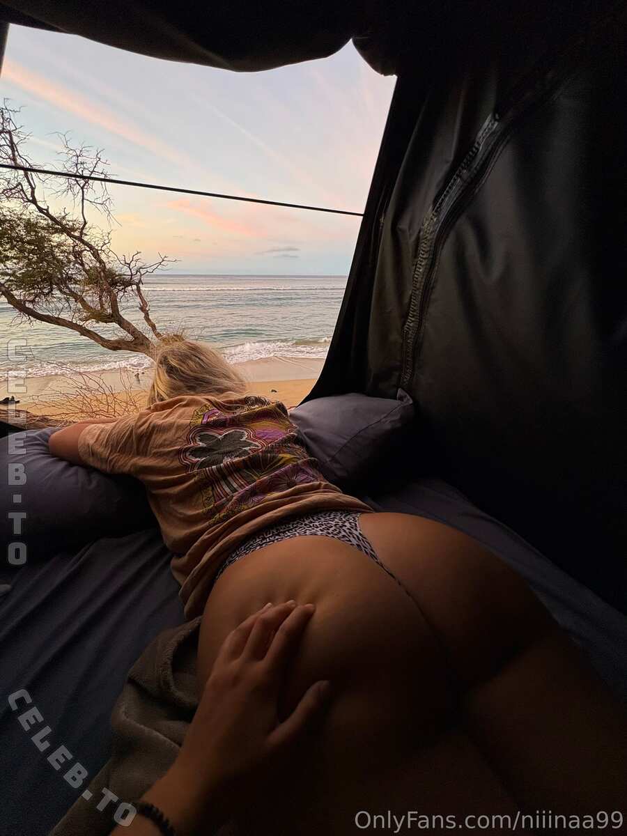 niiinaa99 nude photo 18