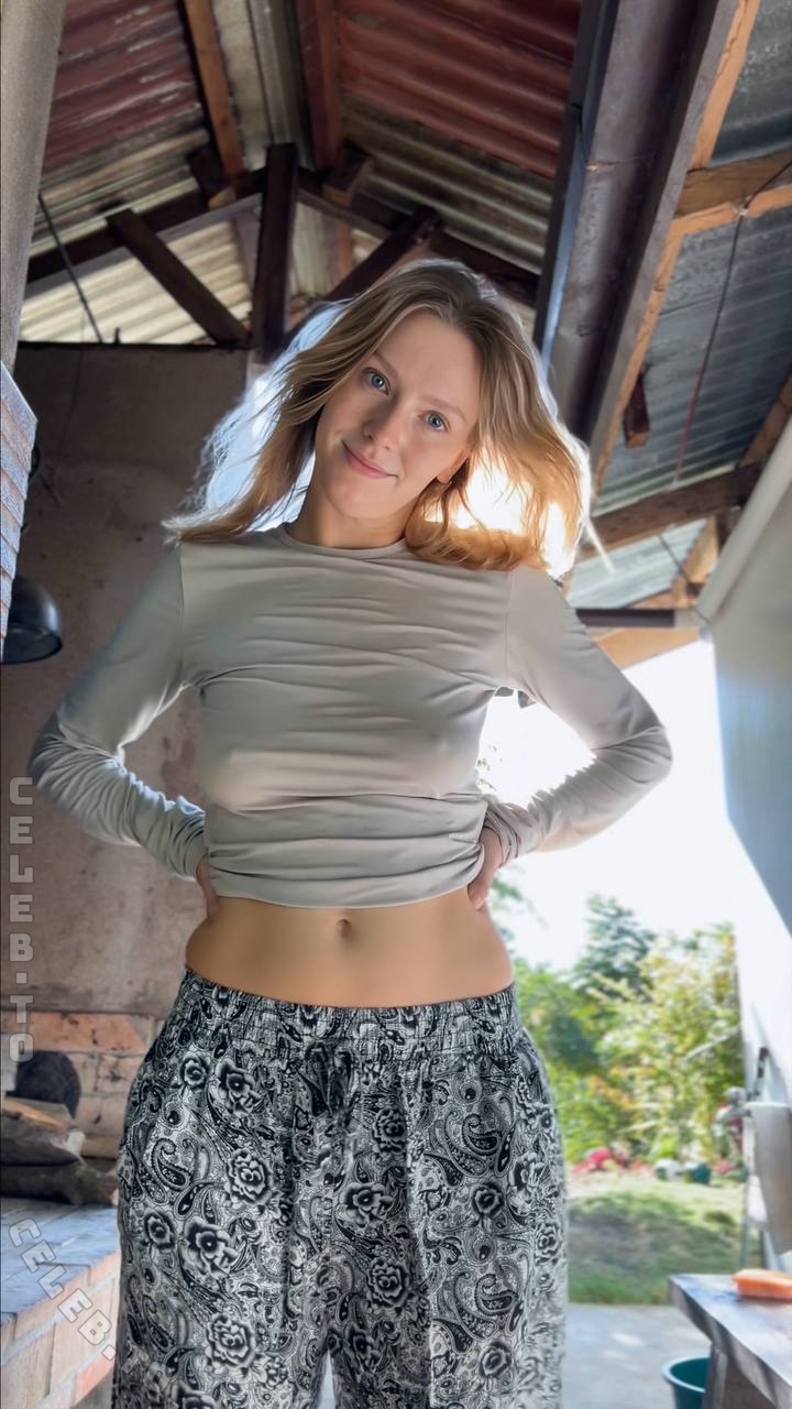 Nika Belmonte nude photo 3