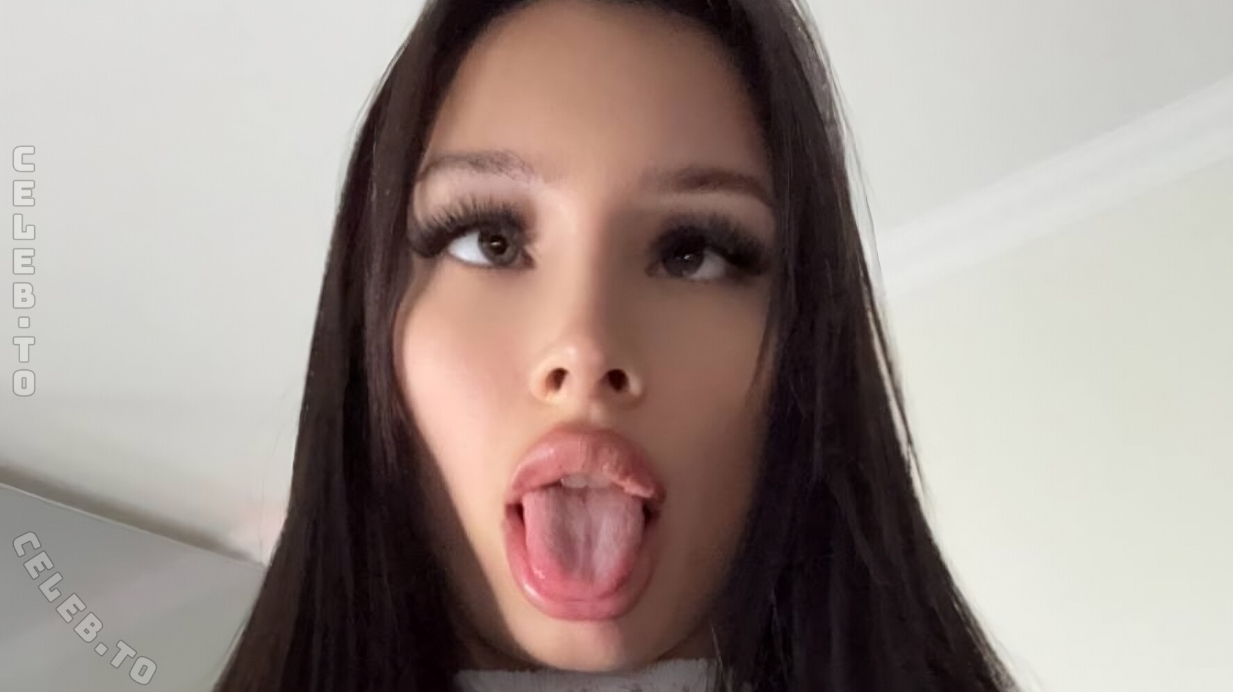 Nika Kissing33_3 / kissing33_3 nude photo 1