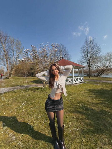 Nika Sofie nude photo 15