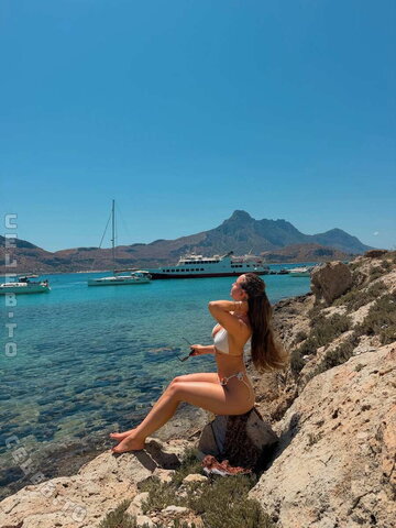 Nika Sofie – Vacation in Greece