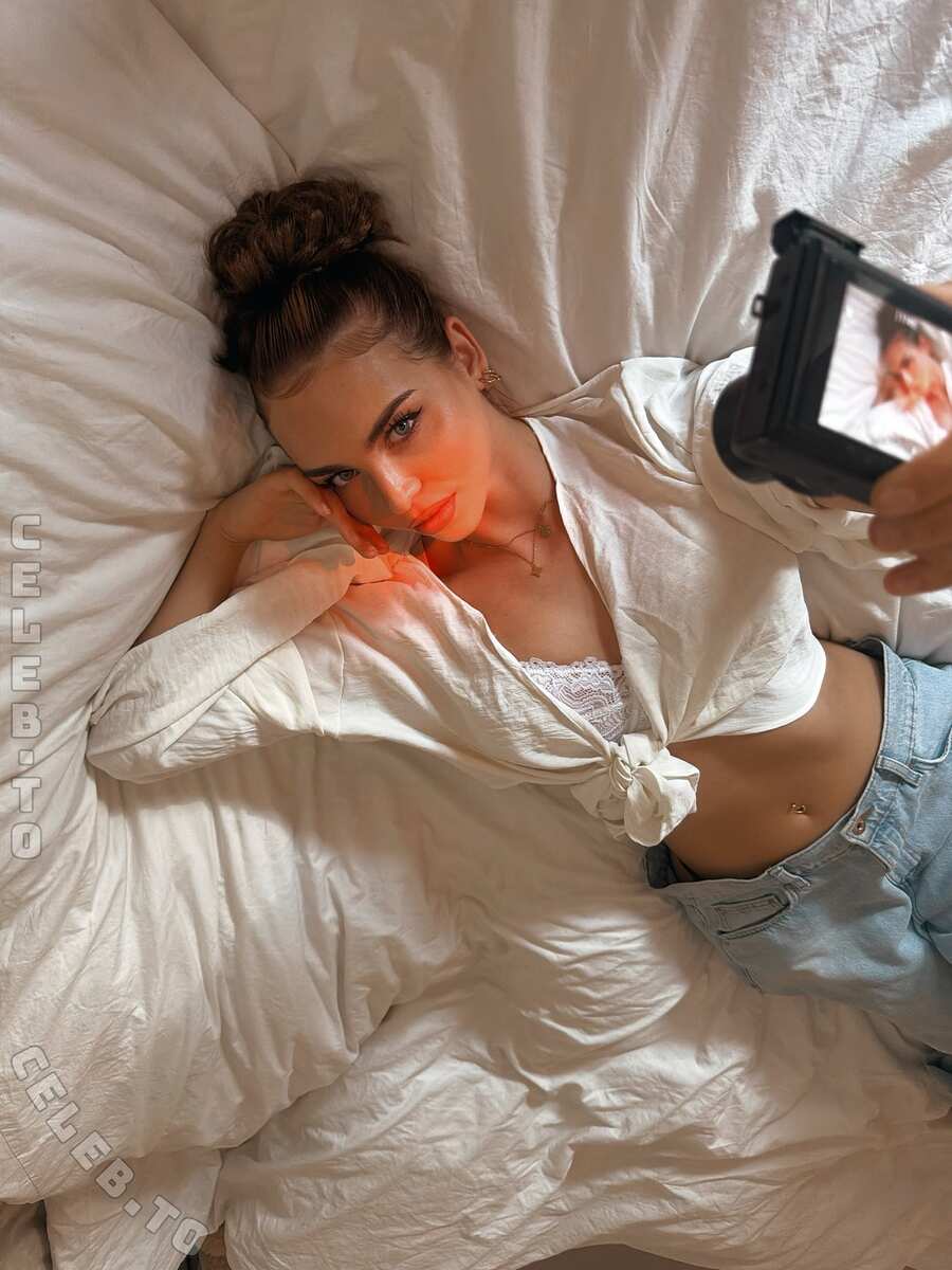 Nika Sofie nude photo 4