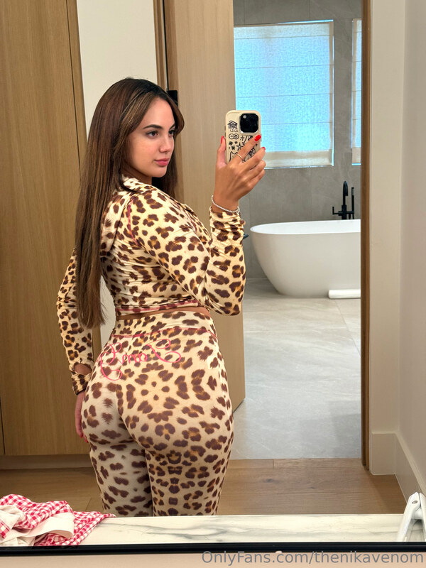 Nika Venom nude photo 18