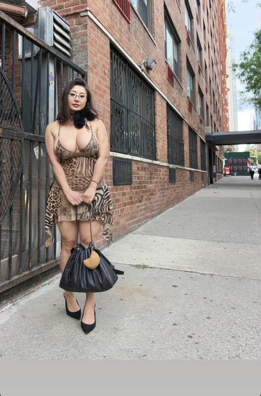 Nikkiq nude photo 10