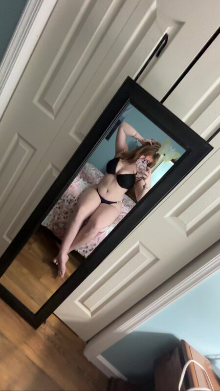 nikkisavora nude photo 7