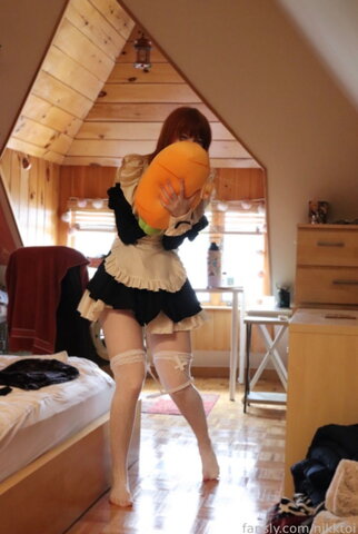 nikktoi nude photo 34