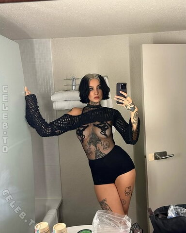 Nikolina nude photo 10