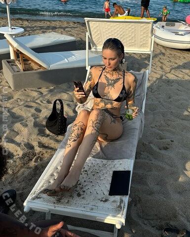 Nikolina nude photo 9