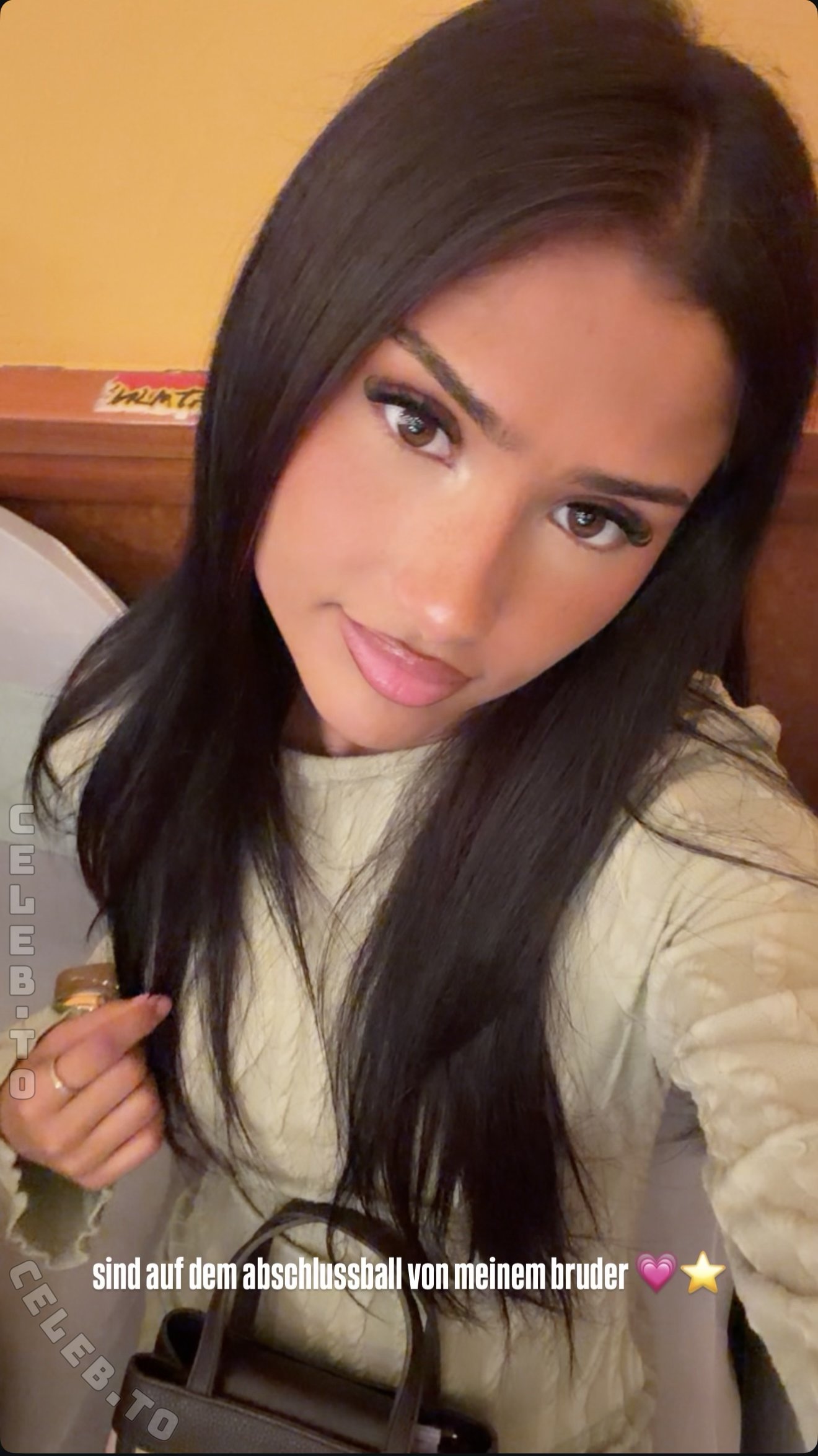 niloo.wlz nude photo 2