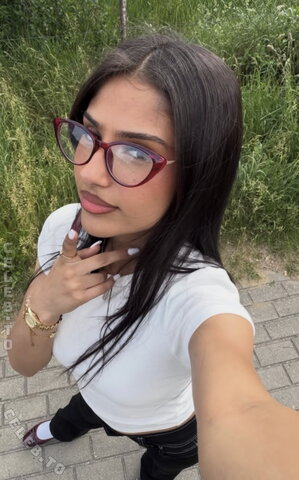 niloo.wlz nude photo 7