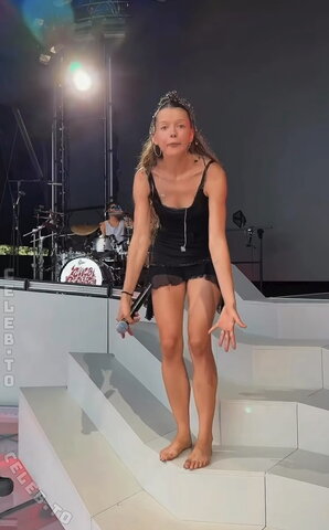 Nina Chuba Fresh (2 photos)
