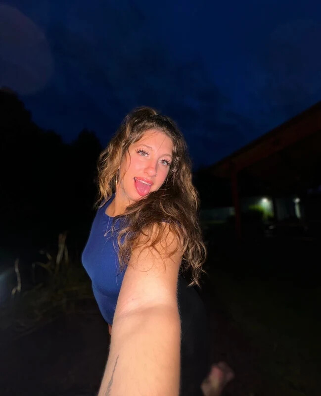 Nina Courtwright nude photo 1