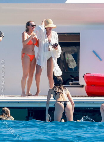 Nina Dobrev nude photo 28