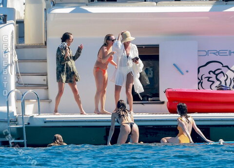 Nina Dobrev nude photo 21