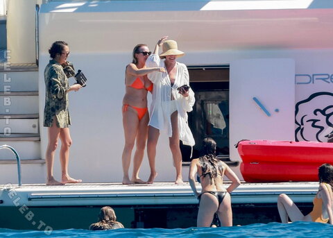 Nina Dobrev nude photo 19