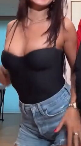 Nina Drama nude photo 3