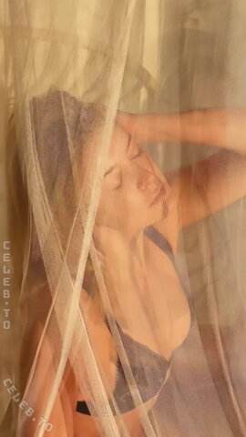 Nina Ensmann nude photo 23