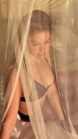 Nina Ensmann nude photo 21