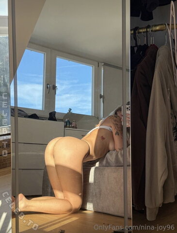 Nina Joy Hot (1 photo)