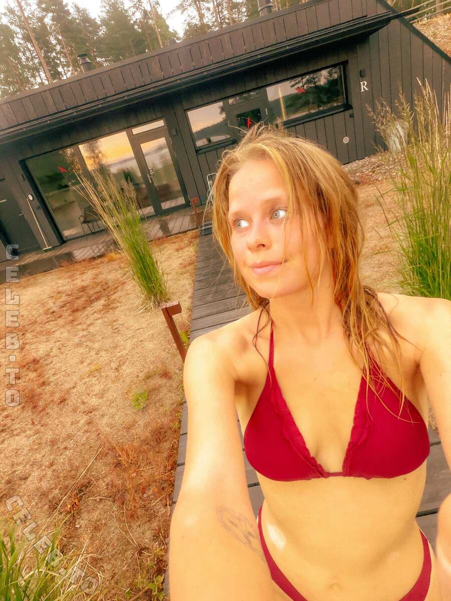 Nina Laitiala nude photo 1