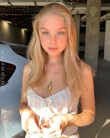 Nina Sophie Persson nude photo 4