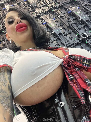 Nina Vegas nude photo 27