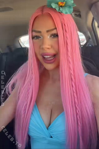 NinaBridney photo 2