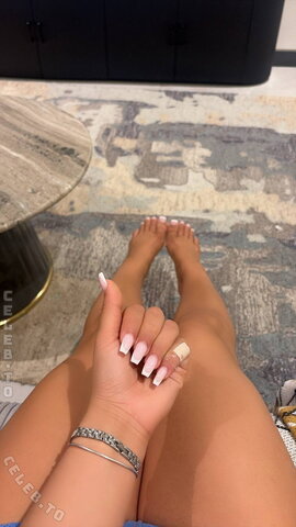 Ninah303 nude photo 2