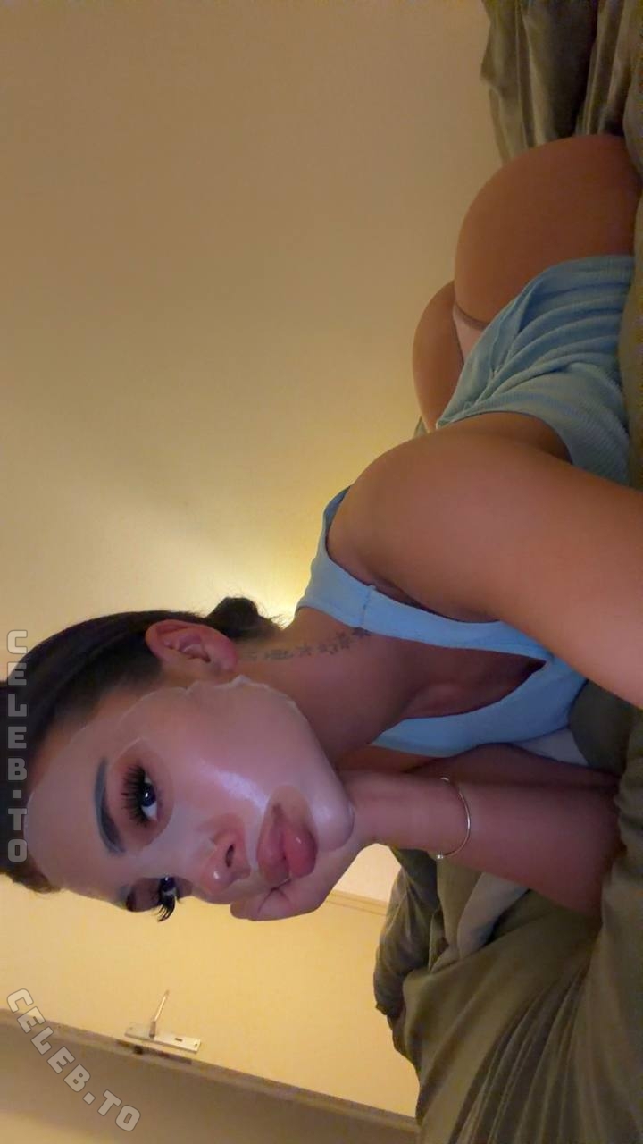 Ninah303 nude photo 1