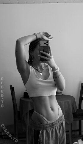 nina.kxs nude photo 31